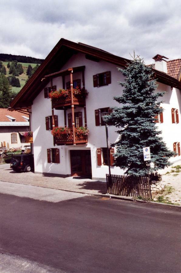 Villa Santer Dobbiaco Exterior foto